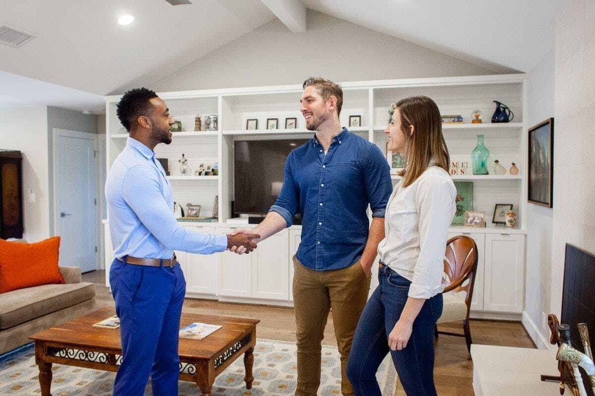 5 Ways To Get Referrals From Past Clients - AceableAgent