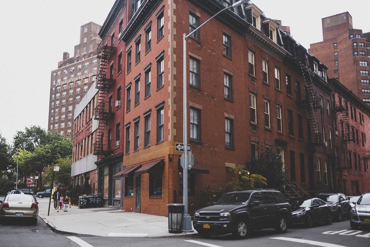 What Can an Unlicensed Real Estate Agent do in New York