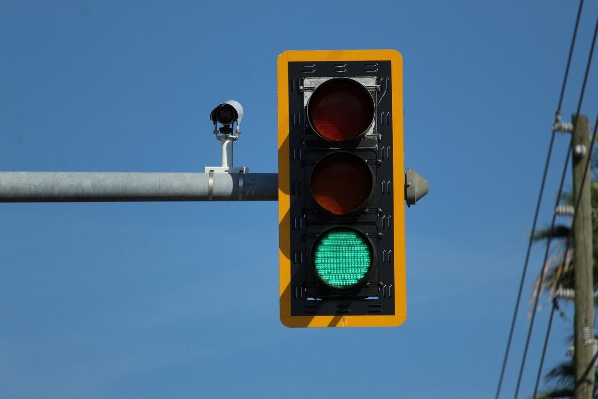 Know What You Need to Do at Each Color of a Traffic Light