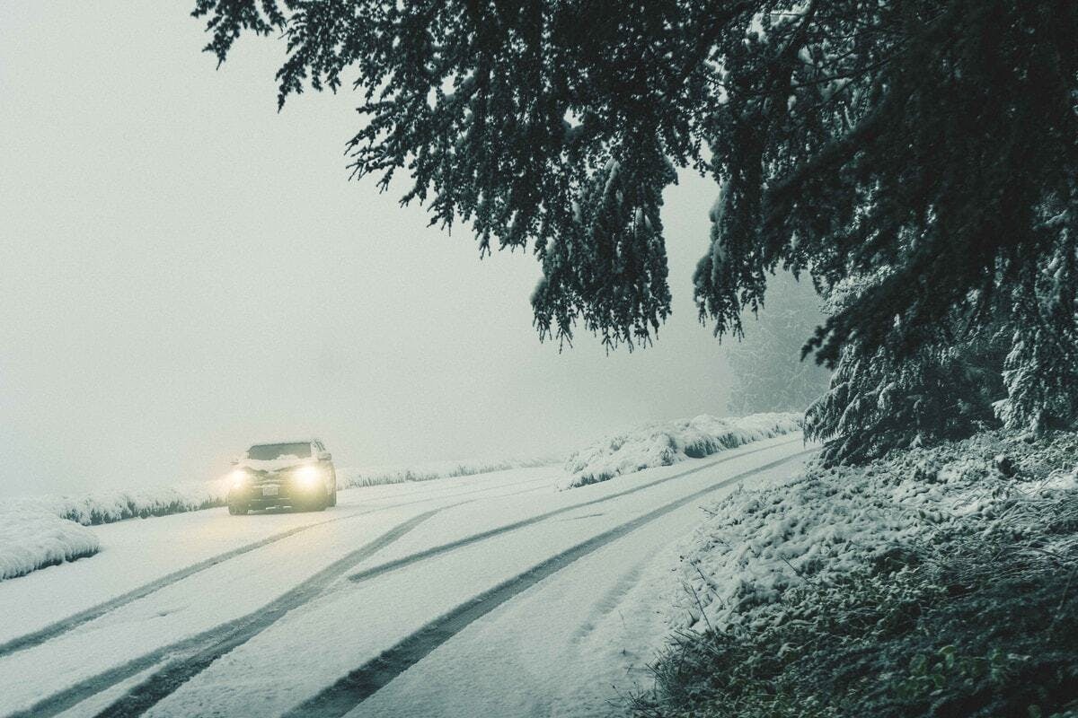 6 Common Problems You Might Encounter on Winter Roads