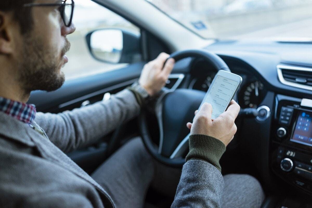 Don't Text and Drive in Florida: Florida's Distracted Driving Law
