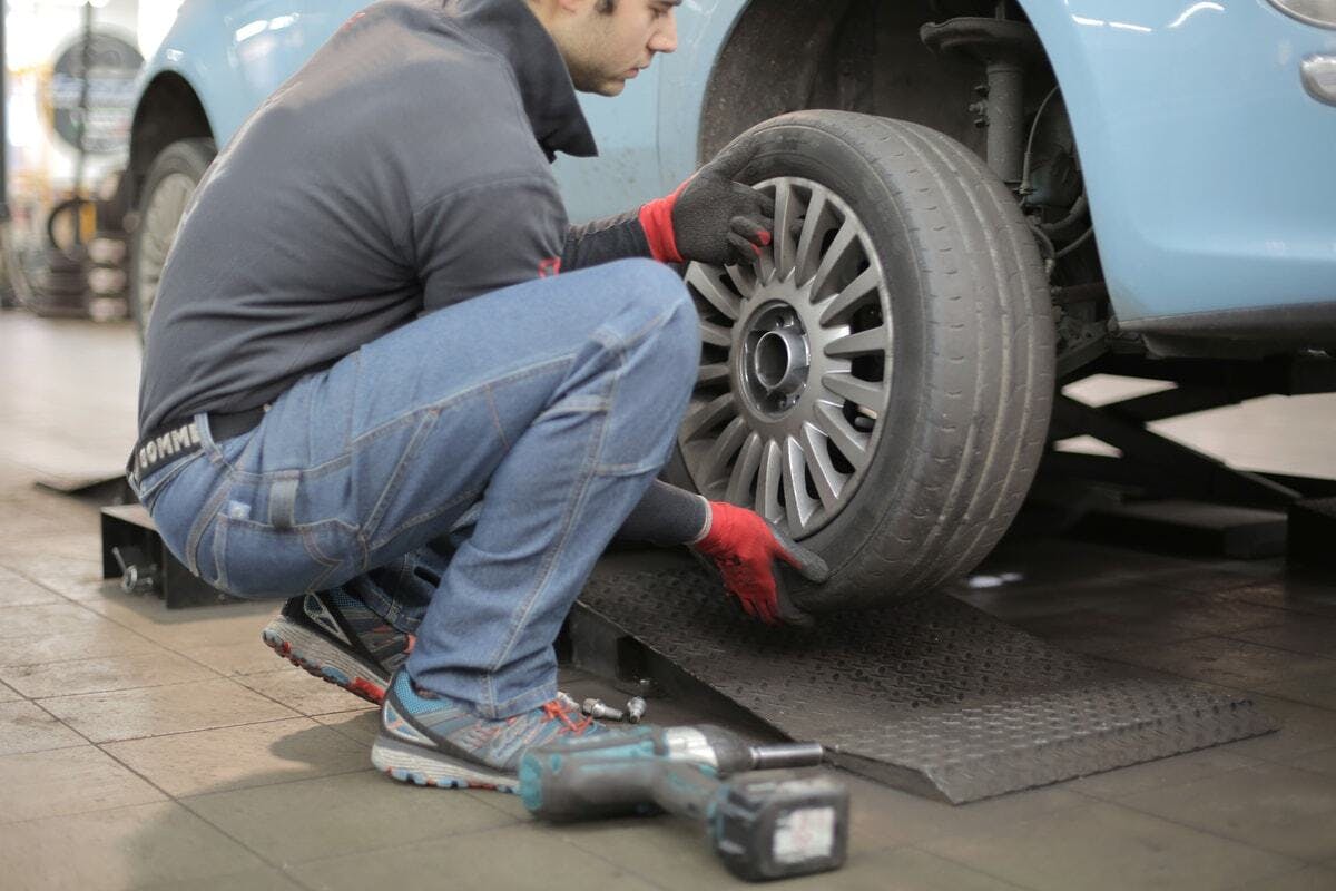Got a Flat Tire? Here's How to Handle It When Driving
