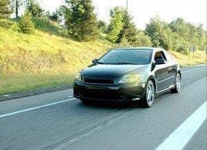 car with daytime running lights