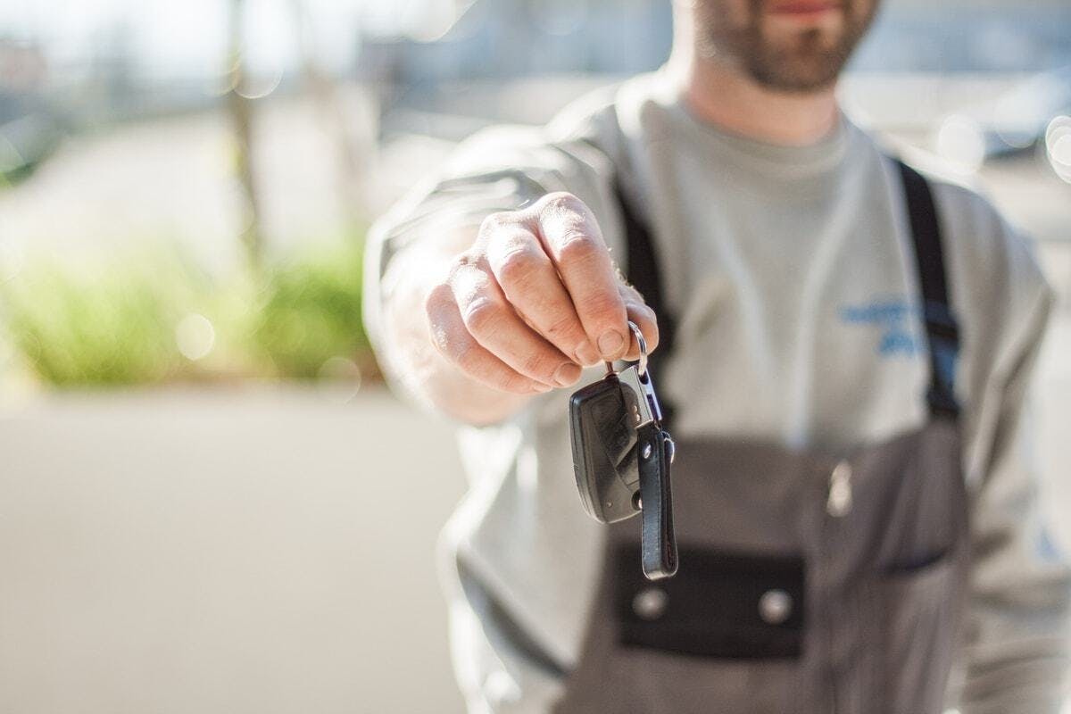 5 Things You Need to Know Before Buying a Car