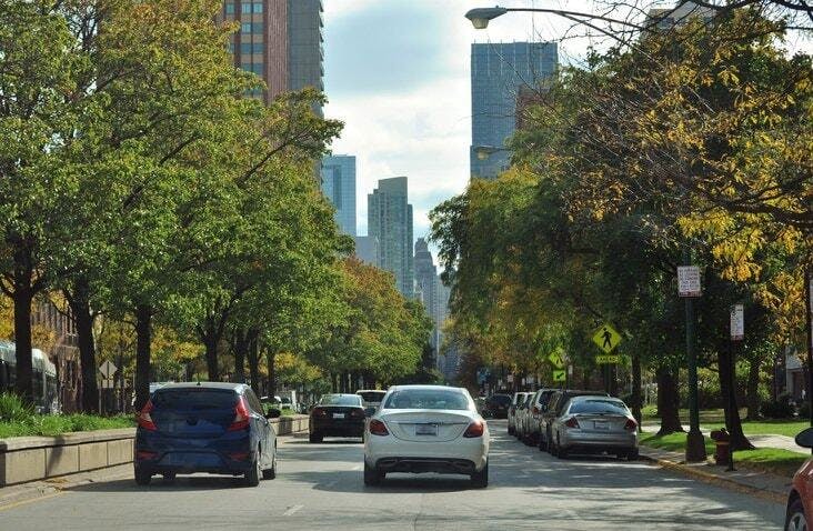 What You Need to Know About Illinois DMV Hours and Services