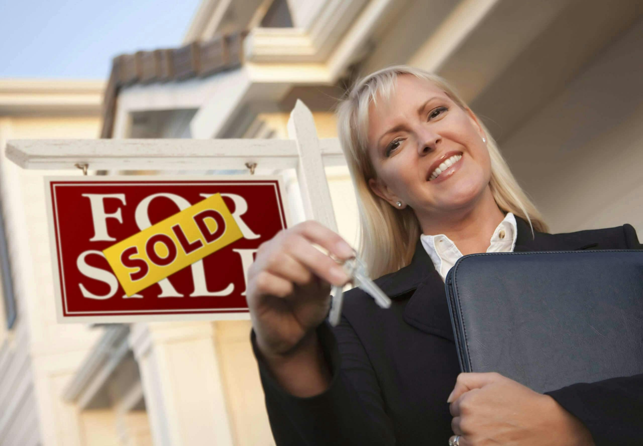 woman selling home